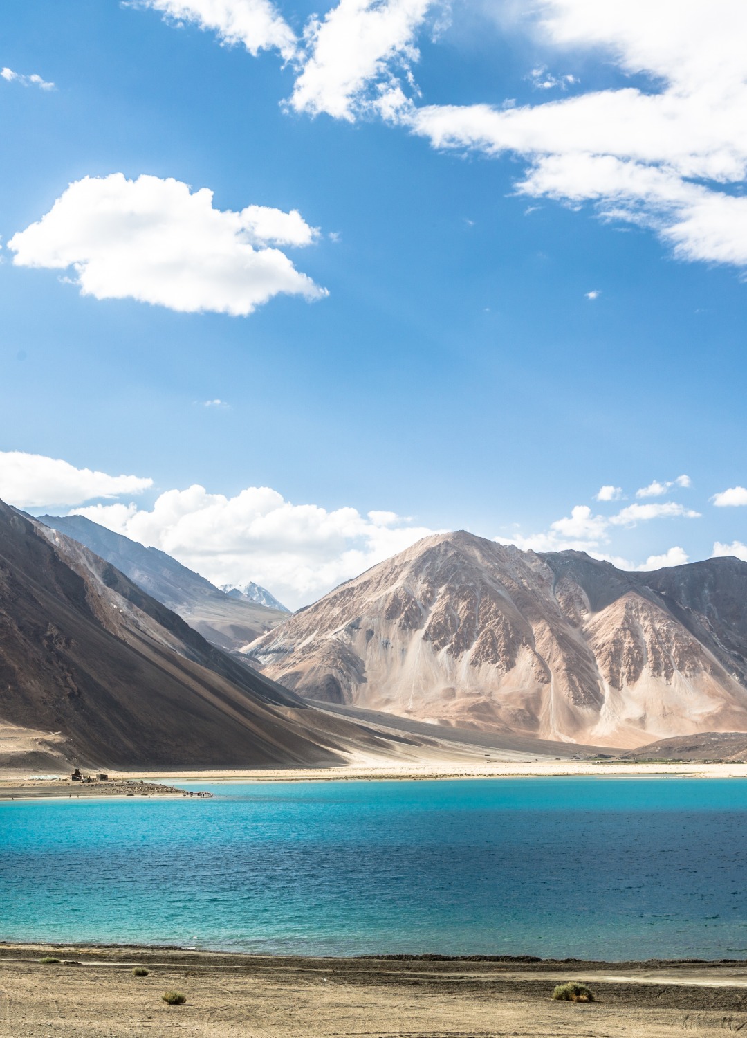 Visit Iconic High-Altitude Lakes